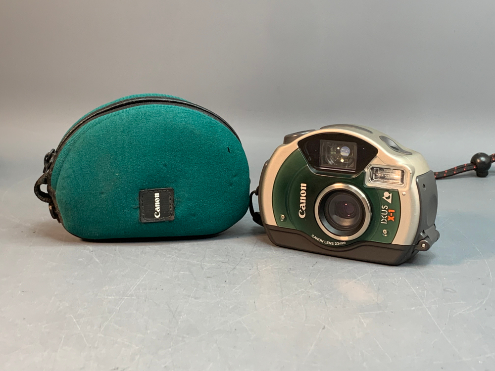 Canon IXUS X-1