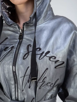 Кожаный плащ на осень с капюшоном