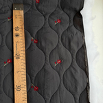 Курточная стежка Красные цветы на графитовом фоне