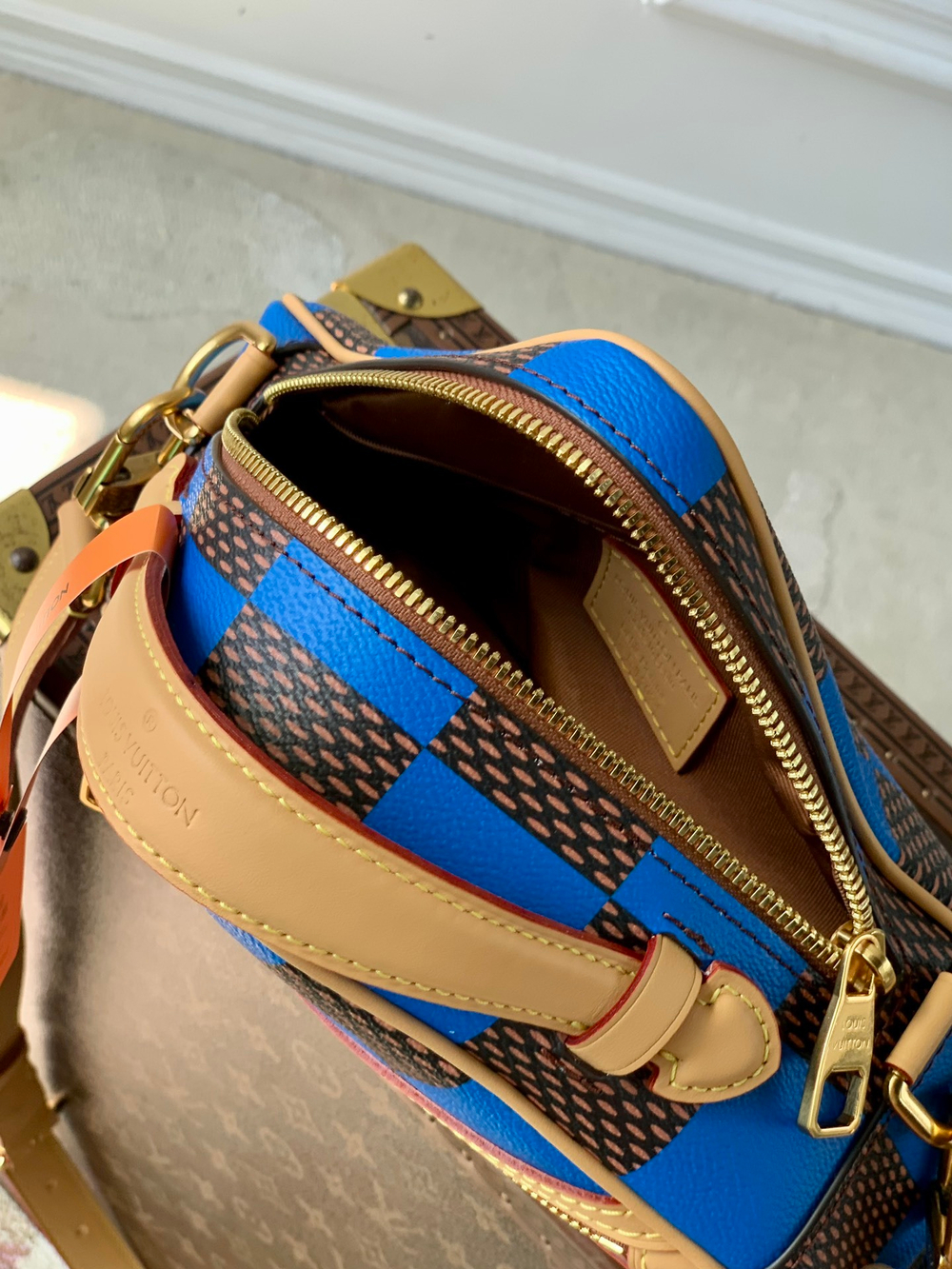 Louis Vuitton Chess Messenger