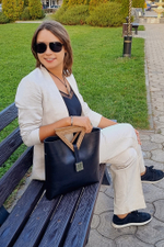 Сумка черная тоут из натуральной итальянской кожи