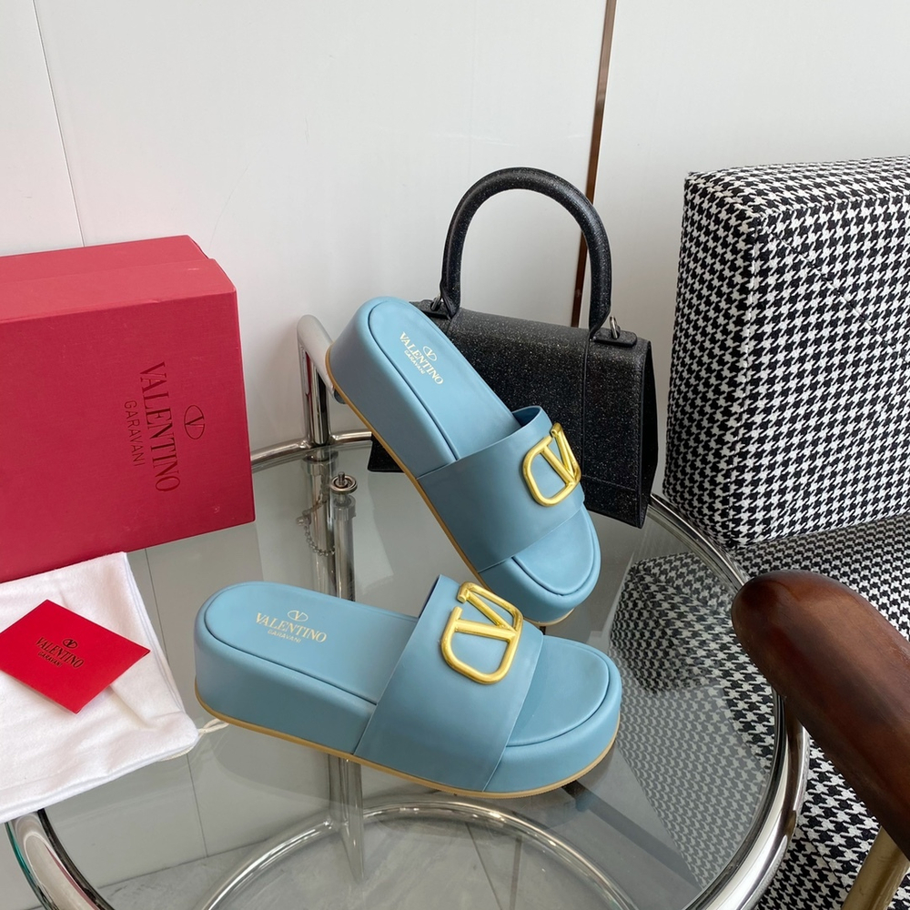 Valentino Vlogo Slide Sandal