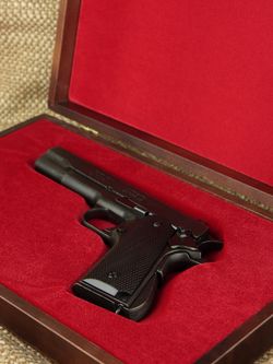 Denix Пистолет авт. "Кольт-45", 1911 г. в подарочном футляре