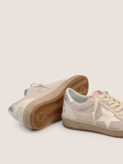 Ball Star in beige suede with leather white star and heel tab