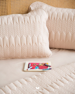 Комплект стеганного покрывала и 3 наволочек Kaj Nescafe Brown Hermodr 130220305 Иран