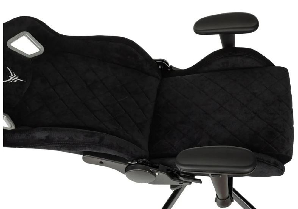 Кресло игровое Бюрократ Knight Outrider