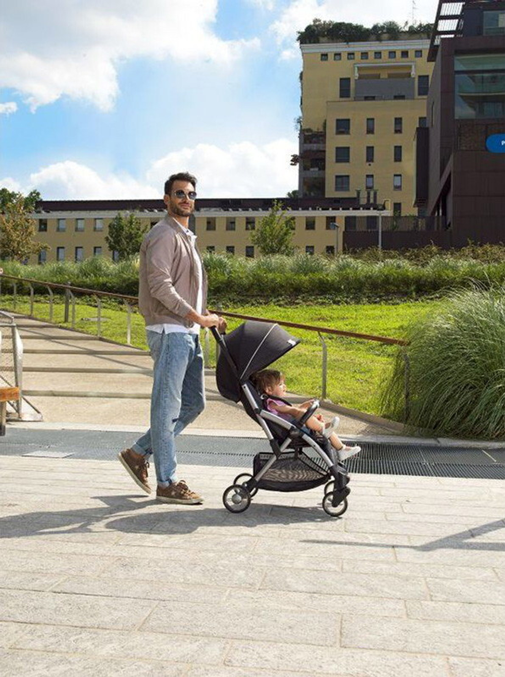 Прогулочная коляска Chicco Goody Plus Indigo