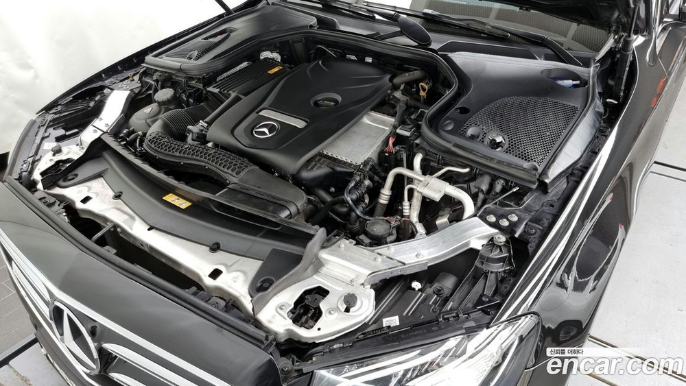 Mercedes-Benz E-Class W213 E250 Avangarde (12.2019)