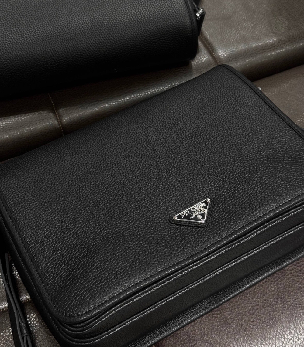 Сумка через плечо Prada