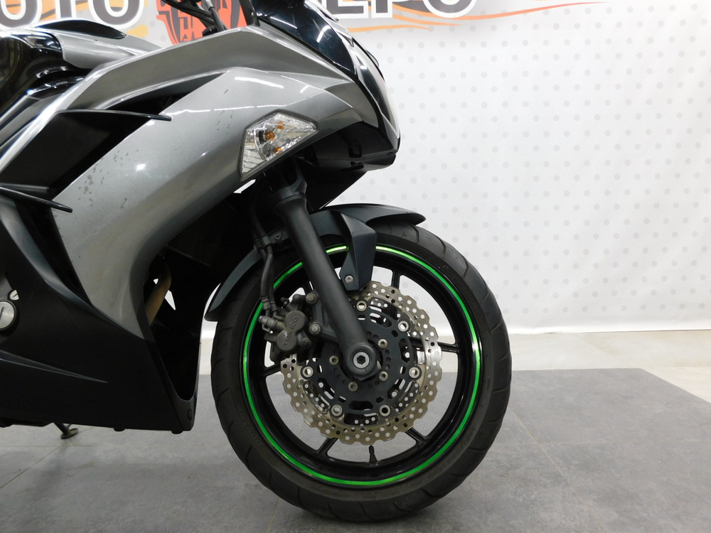 Kawasaki Ninja 400 038402
