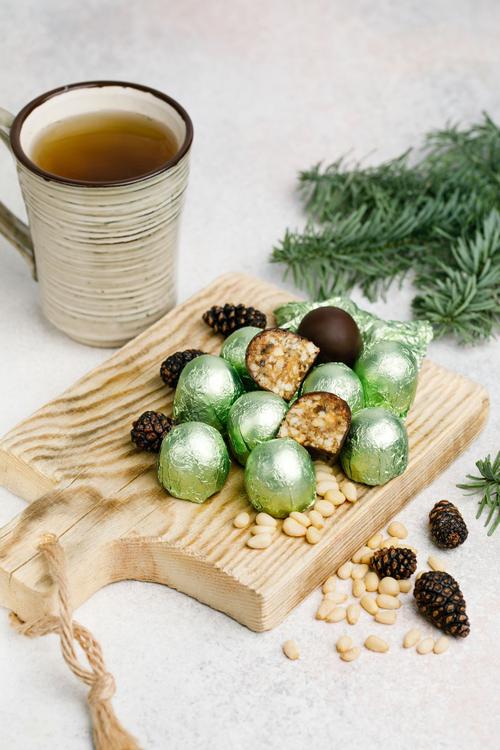 Кедровая комета с шишкой / гофрокороб / 1 кг / ТМ Сибирские конфеты