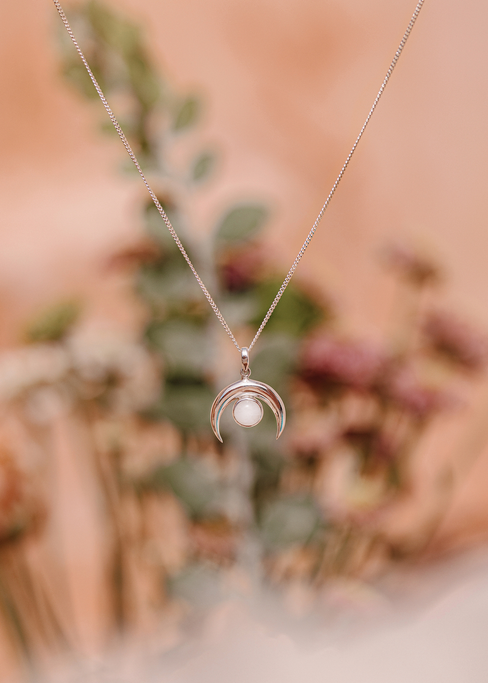 Колье «Селена» с лунным камнем