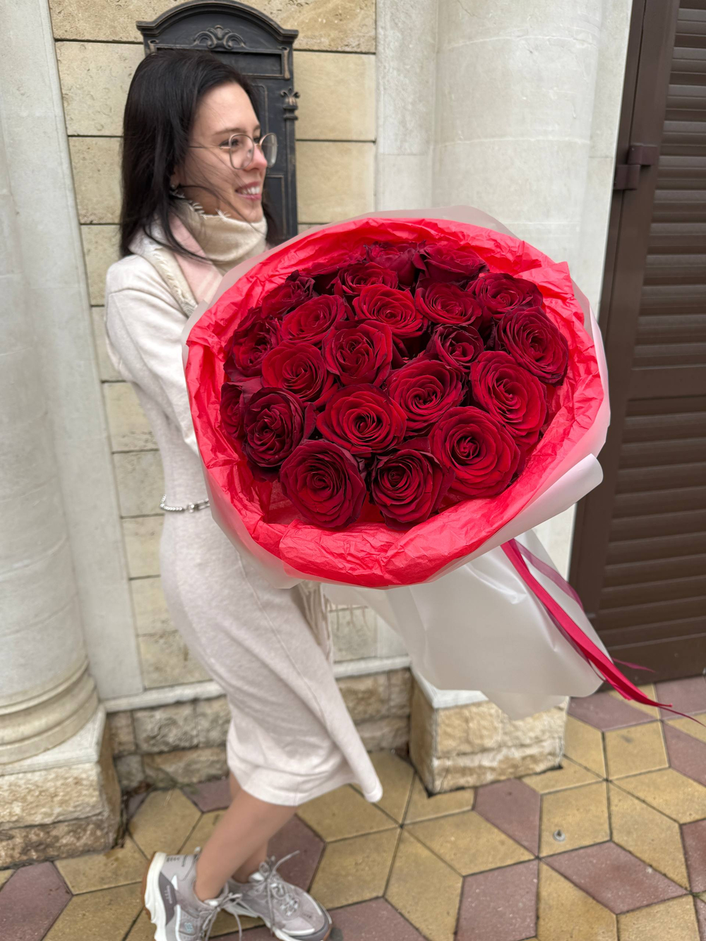 букет красных роз 21 штука