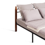 Кровать AT-803 дерево гевея/металл, 160х200см, красный дуб/черный