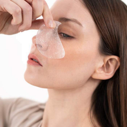 Bueno Bakuchiol Anti Wrinkle Ampoule Eye Patch омолаживающие патчи для глаз с волюфилином, бакучиолом и ретинолом