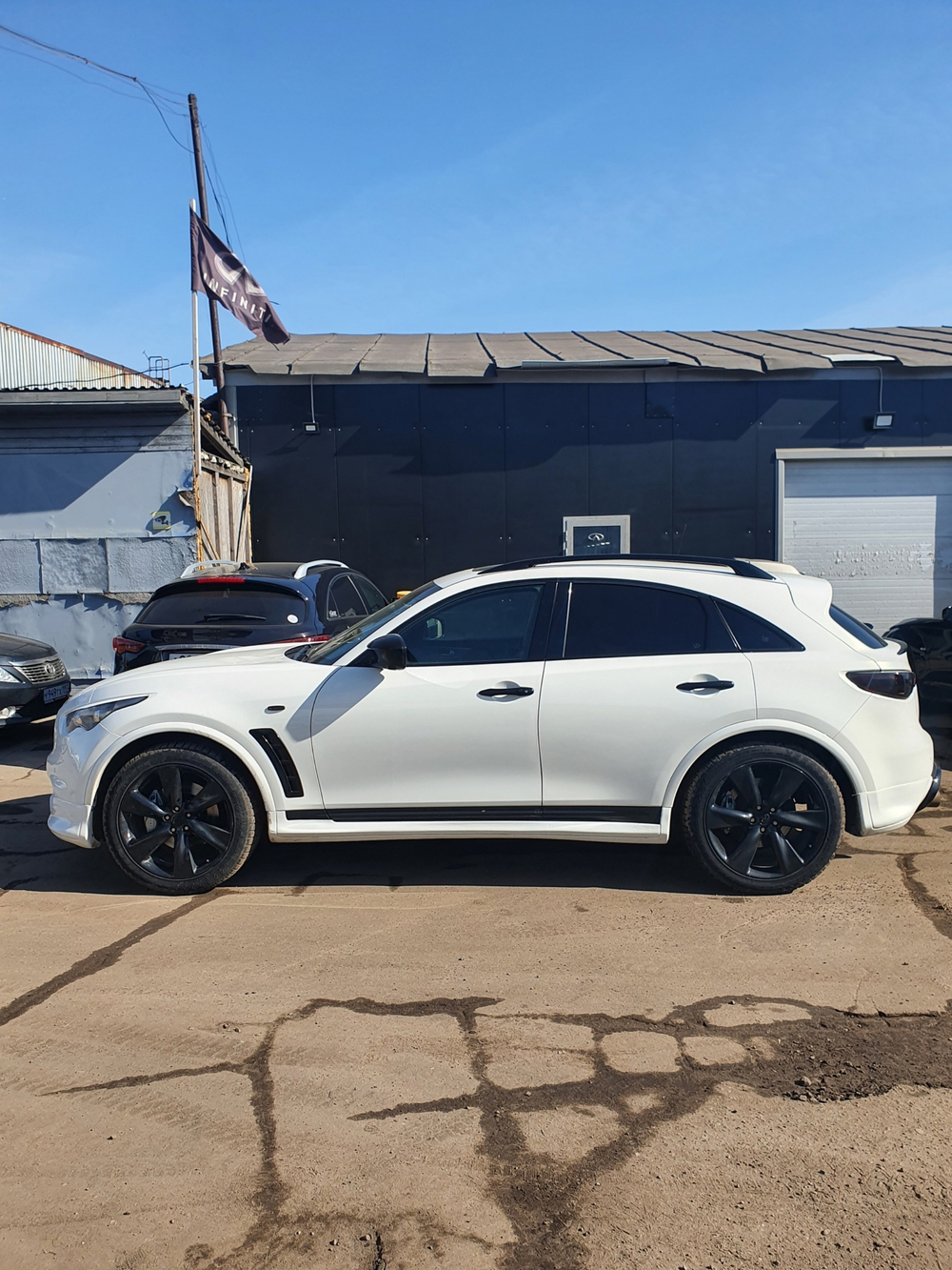 Антихром Infiniti QX70 FX37 FX50 FX30d