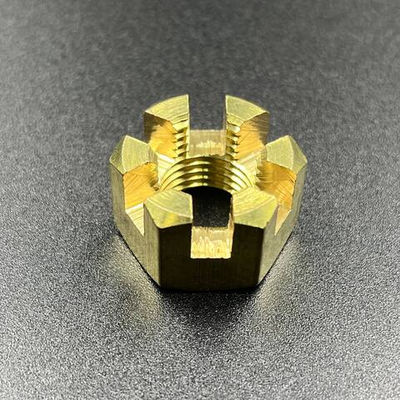 Гайка крепления гребного винта Yamaha 20-30, F20-25 (YUELANG)