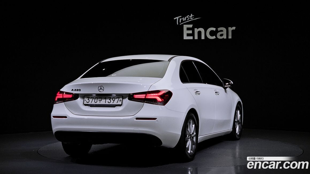 Mercedes-Benz A-Class W177 A220 Sedan (08.2020)
