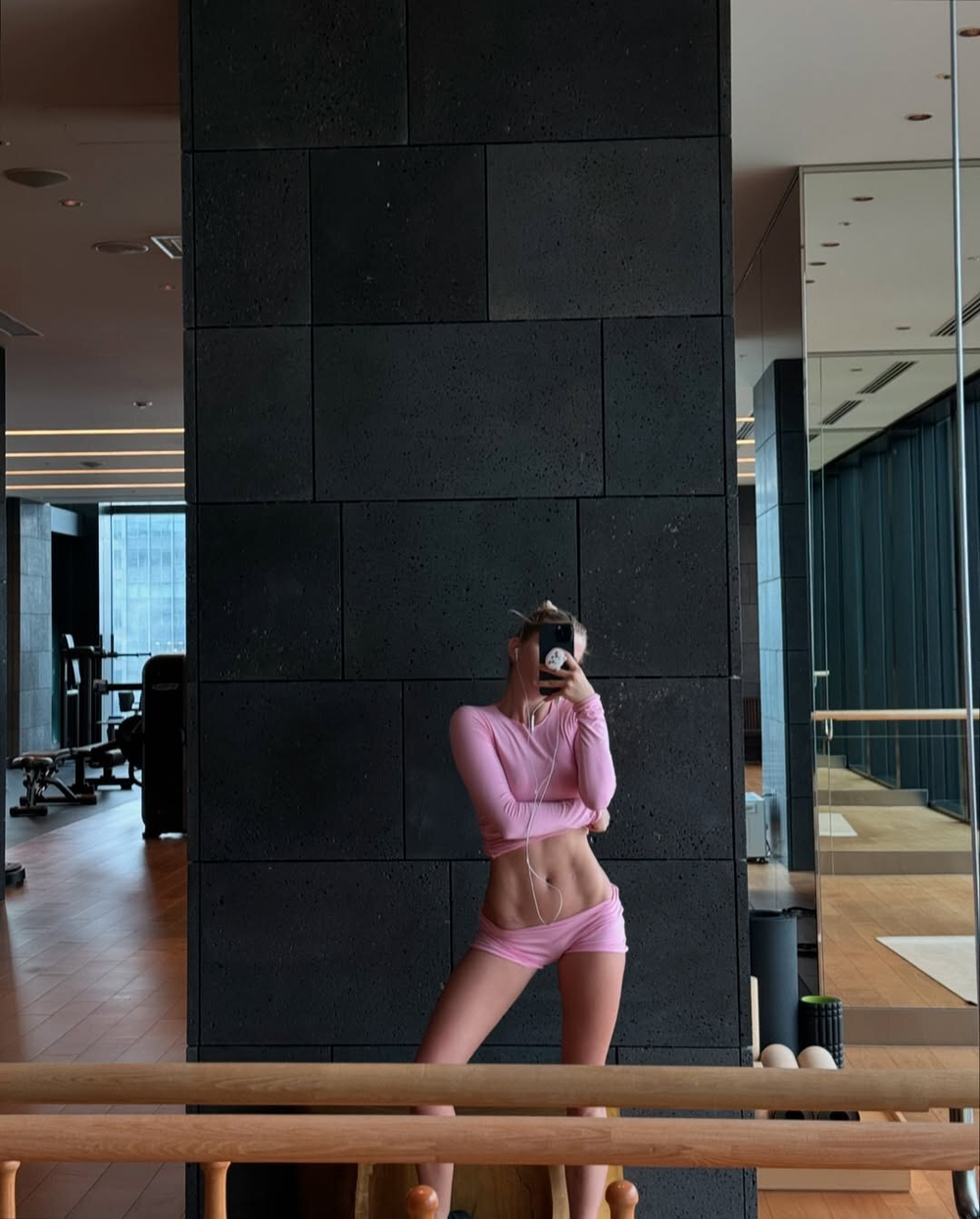 pink shorts