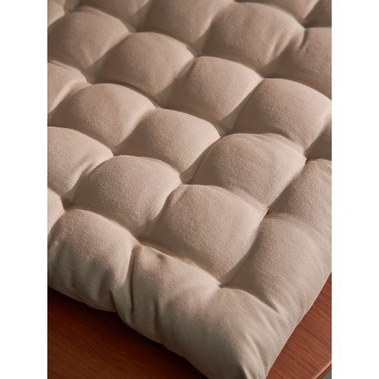 Подушка на стул из хлопка бежевого цвета из коллекции essential, 40х40 см