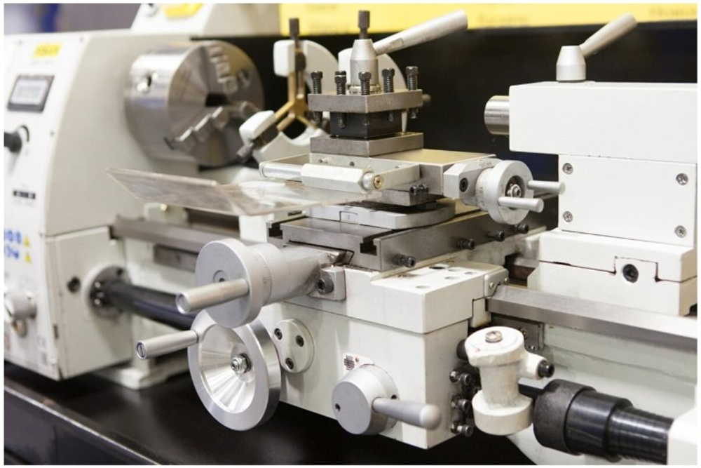 Станок токарный STALEX D250x550C настольный