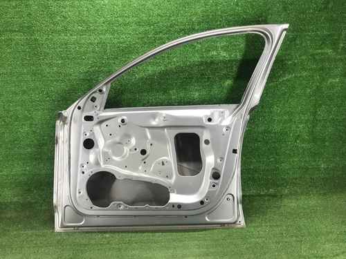 Дверь передняя правая Audi A4 4 B8 (2007-2015)