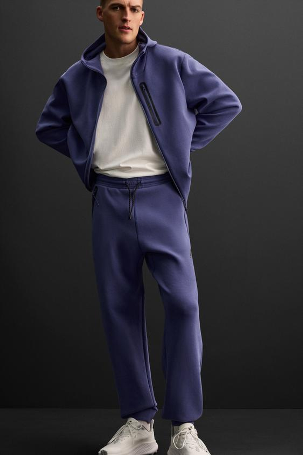 ZARA ДЖОГГЕРЫ ИЗ ВЫСОКОТЕХНОЛОГИЧНОЙ ТКАНИ С МОЛНИЯМИ, ВЫЦВЕТШИЙ СИНИЙ