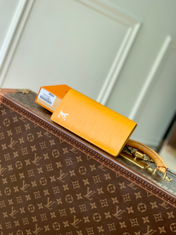 Louis Vuitton Brazza Wallet