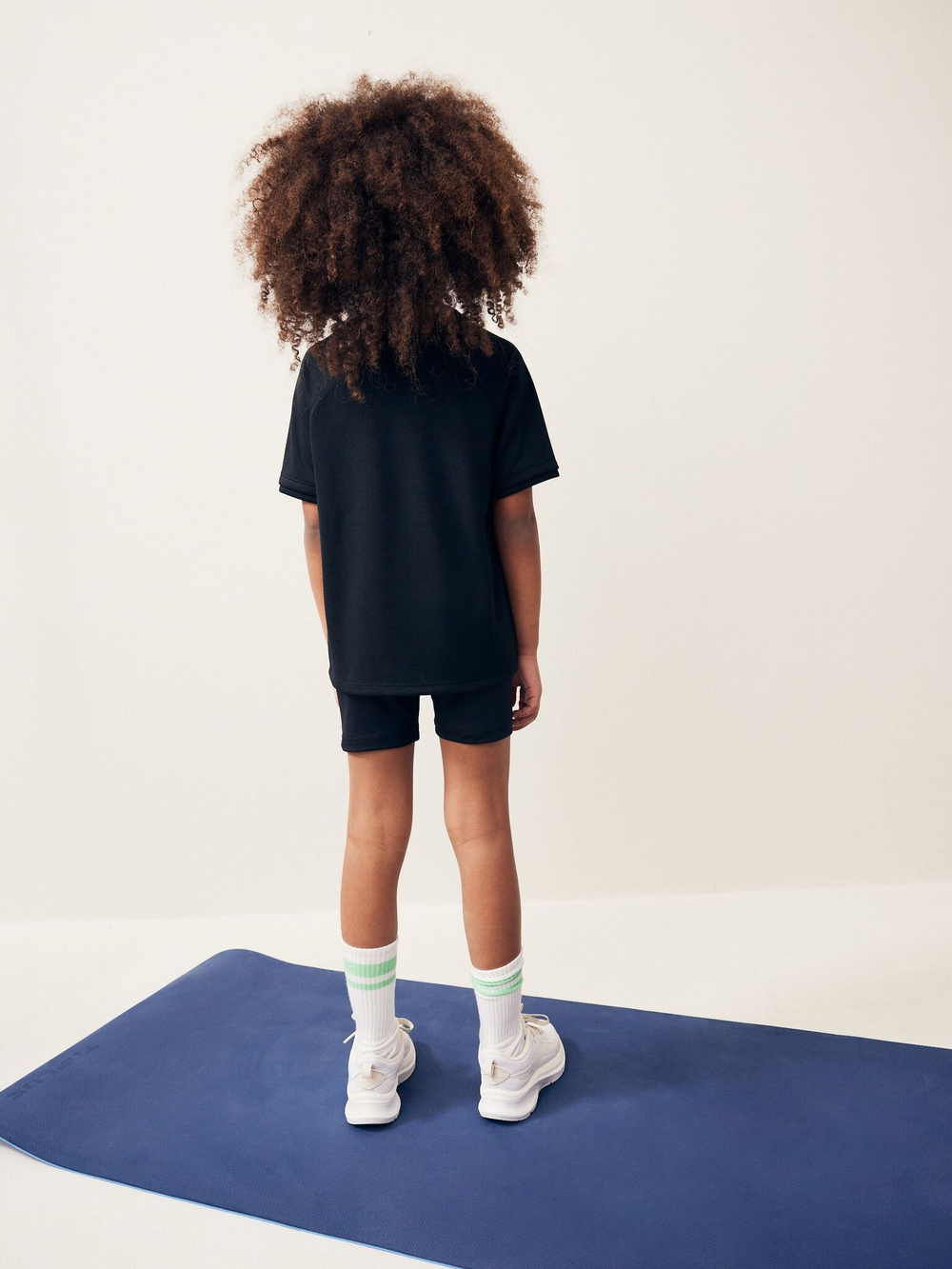 Футболка спортивная для девочки Next Q81-349, Черный