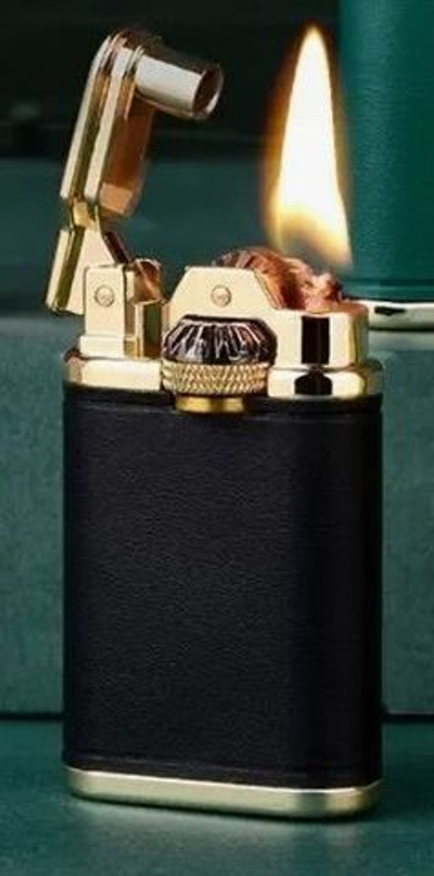 Зажигалка бензиновая кремниевая черная