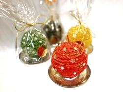 Свеча из вощины декоративная Шар