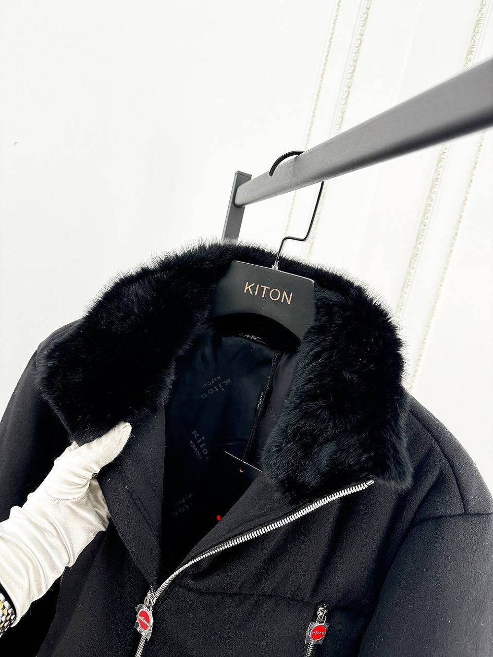Пуховик Kiton