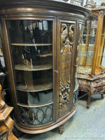 Старинная витрина