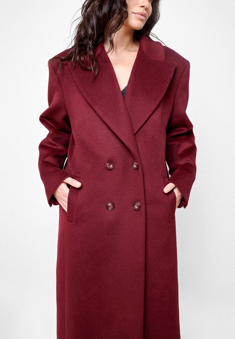 Пальто Mirelia