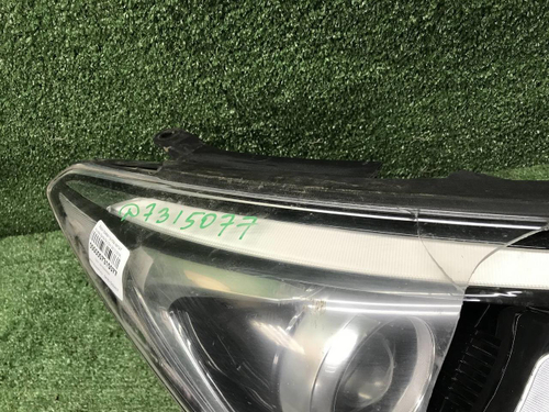 Битая Фара правая Hyundai Santa Fe 3 15-18 ксенон