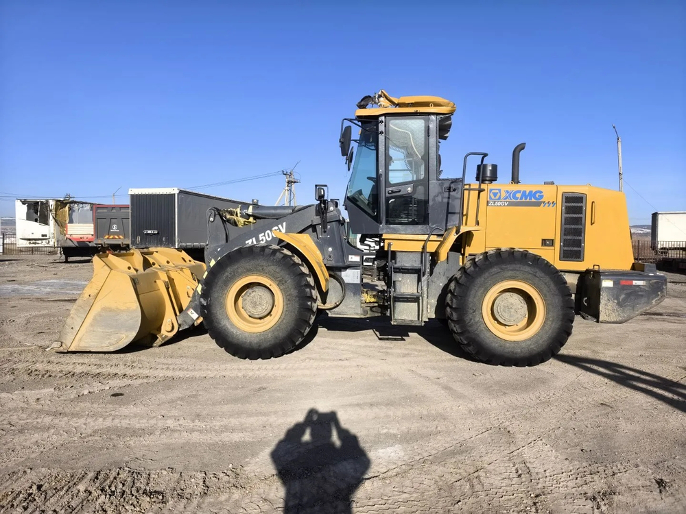 XCMG ZL* Фронтальный погрузчик ZL50GV (Дизельный, 9,7 л, 220 л.с., АТ)