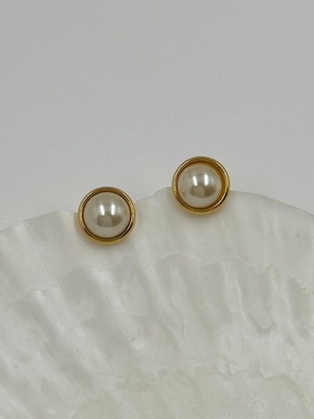 Серьги пусеты с «жемчугом»