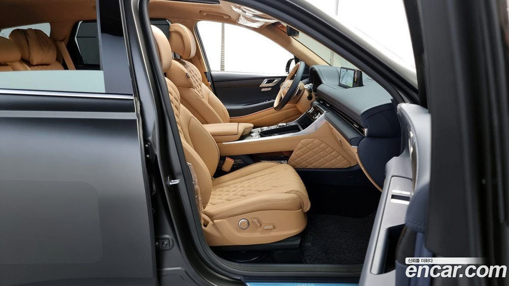 Genesis GV80 2.5T Бензин 2WD (12.2023)
