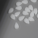 Подвеска резная "Листочек", 18*11мм, белая коралловая пудра