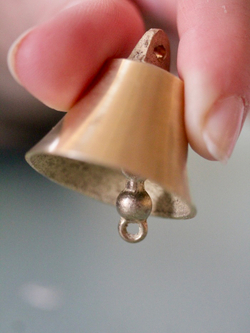 Колокольчик маленький латунь 3,2х3,2 см (3 шт)