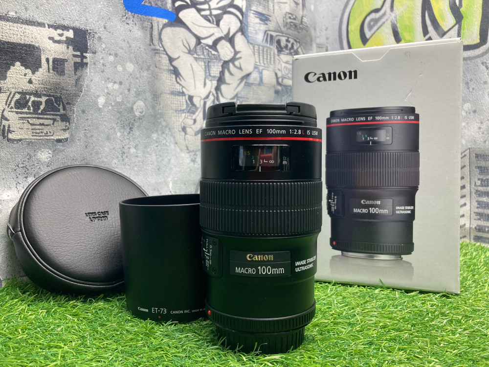 Canon EF 100mm 2.8L Macro IS USM