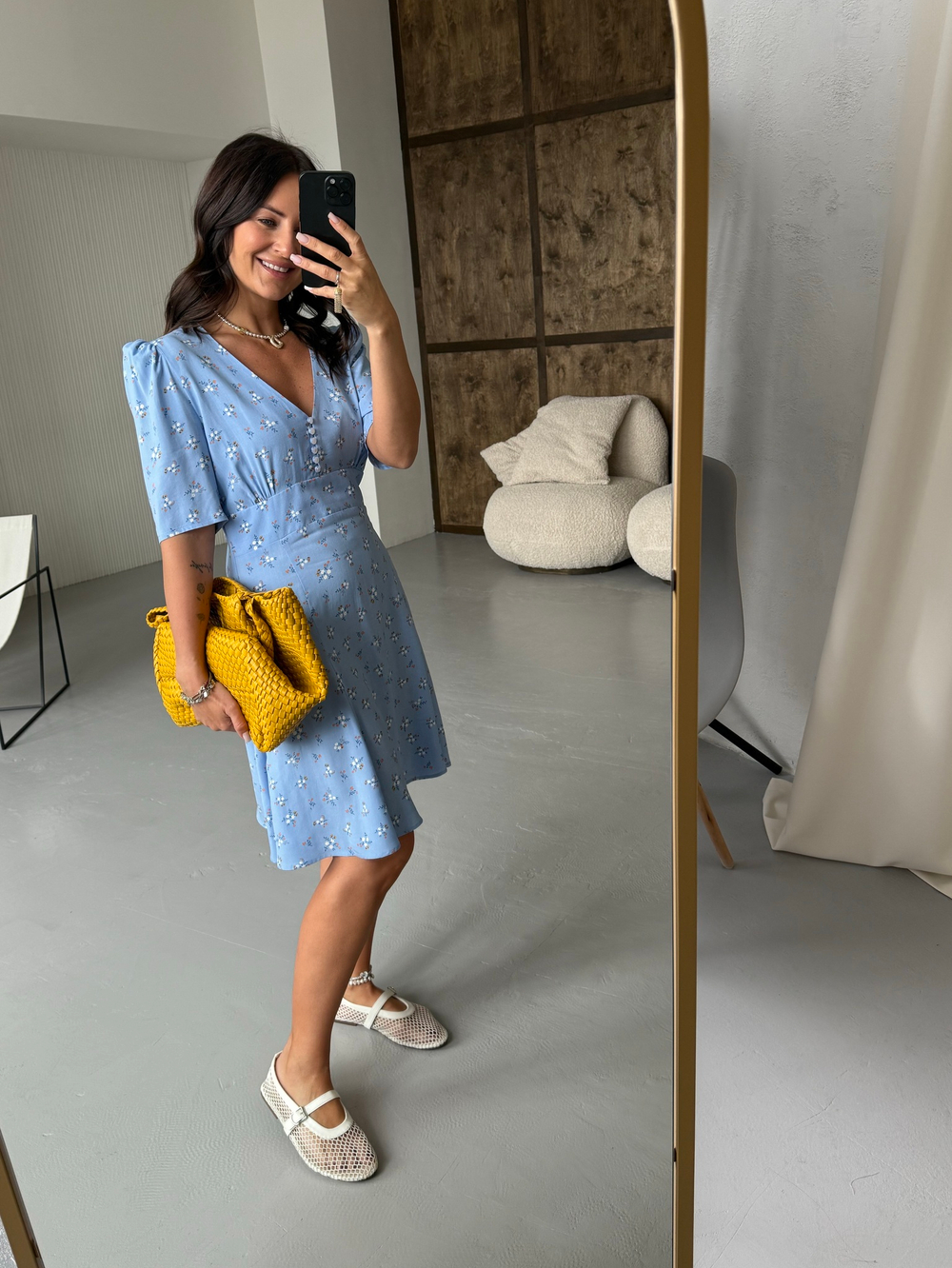 Короткое платье в цветок