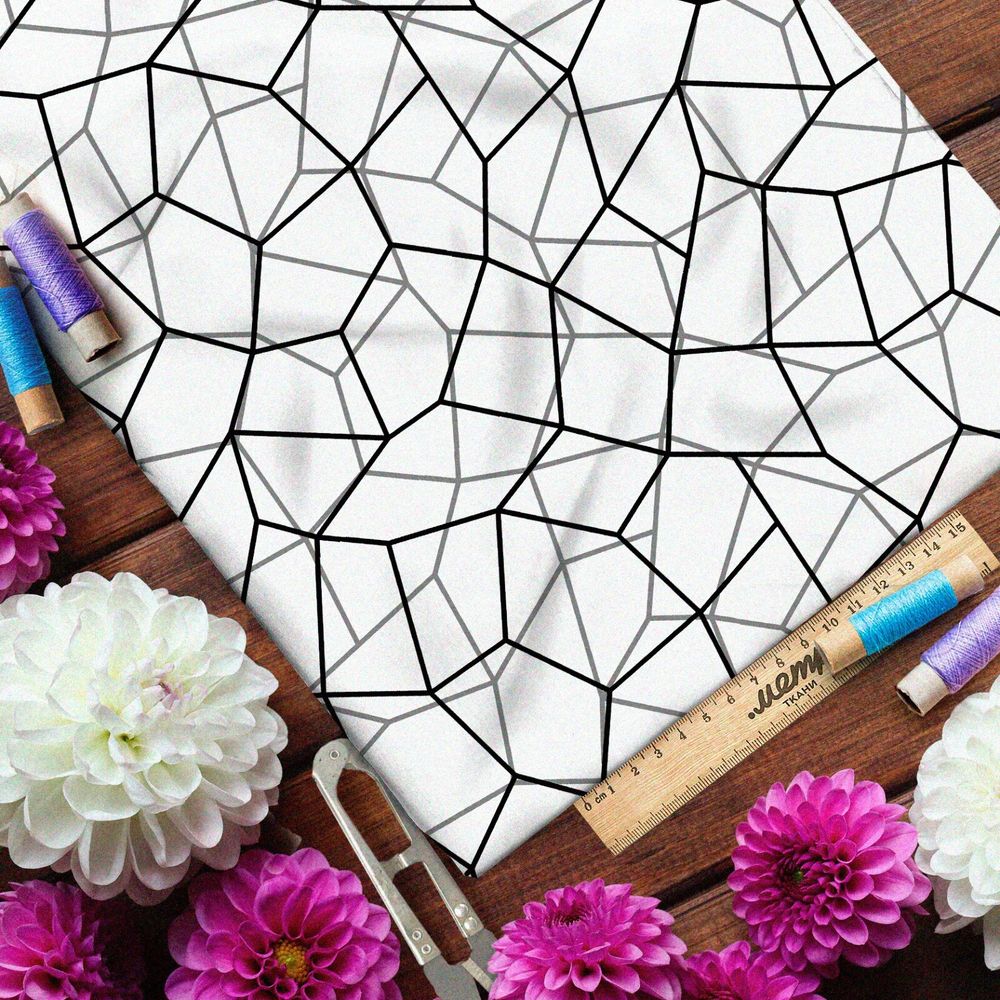 Ткань ниагара сплошная чёрная клетка на бежевом фоне