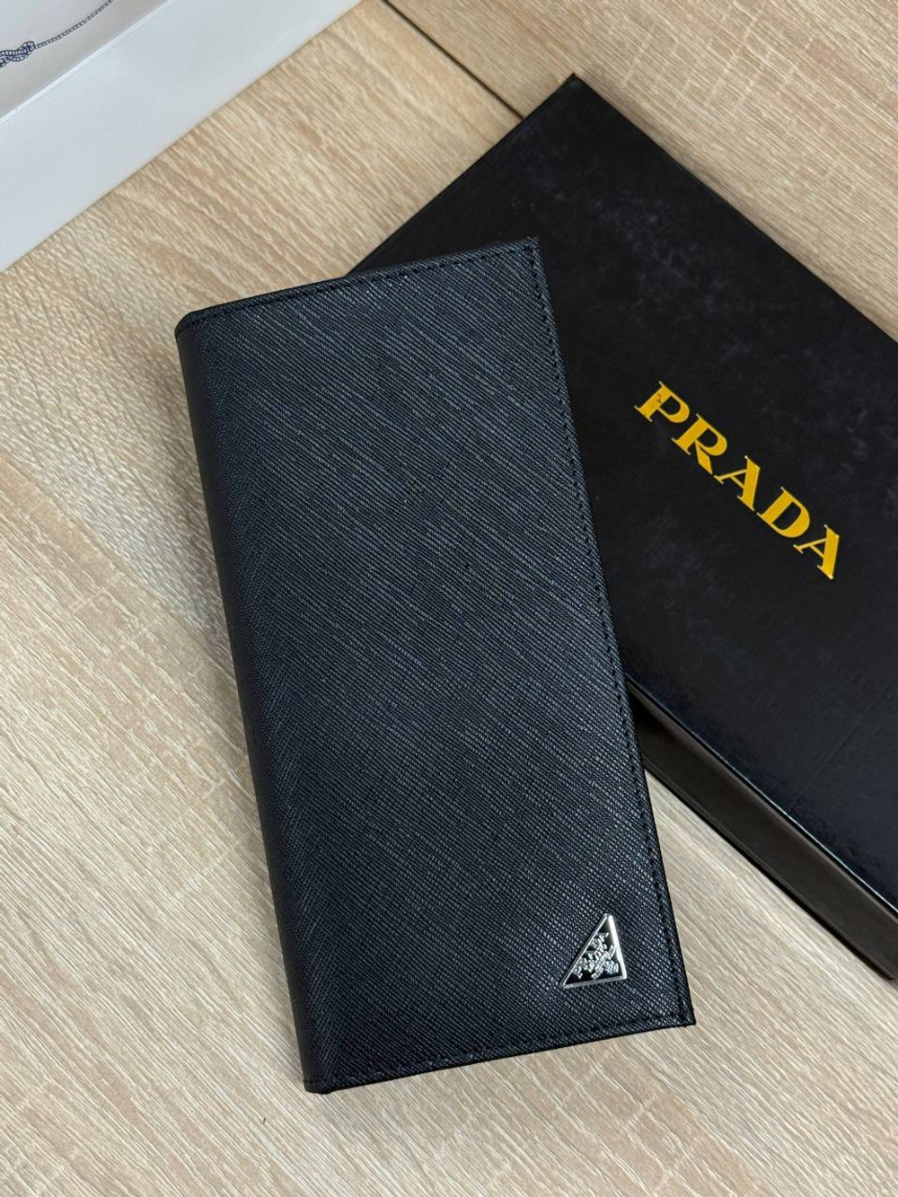 Кошелек Prada