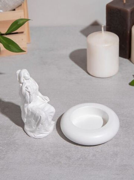 Селена и подсвечник