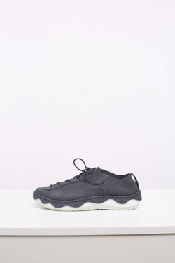 КЕДЫ С ВОЛНООБРАЗНОЙ ПОДОШВОЙ