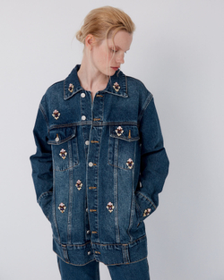 Джинсовая куртка с камнями