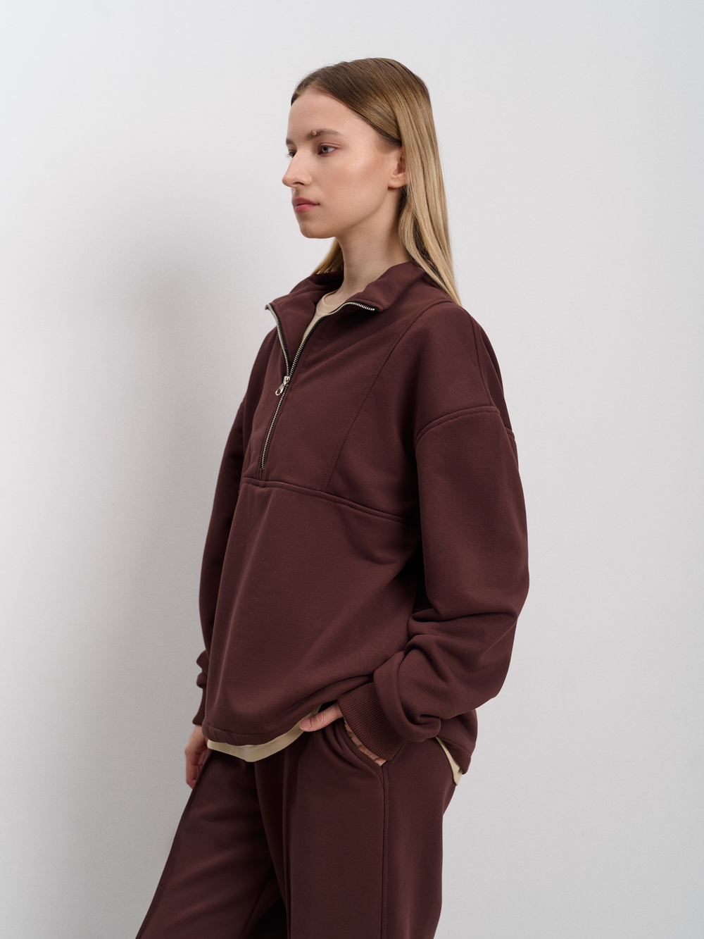 Костюм женский трикотажный "Волна" коричневый