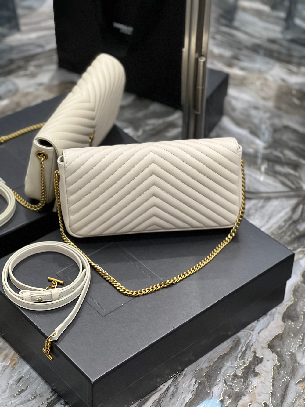 Saint Laurent Kate 99 Bag 26 cm