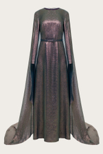 Серебристо-сиреневое платье-макси с плащом